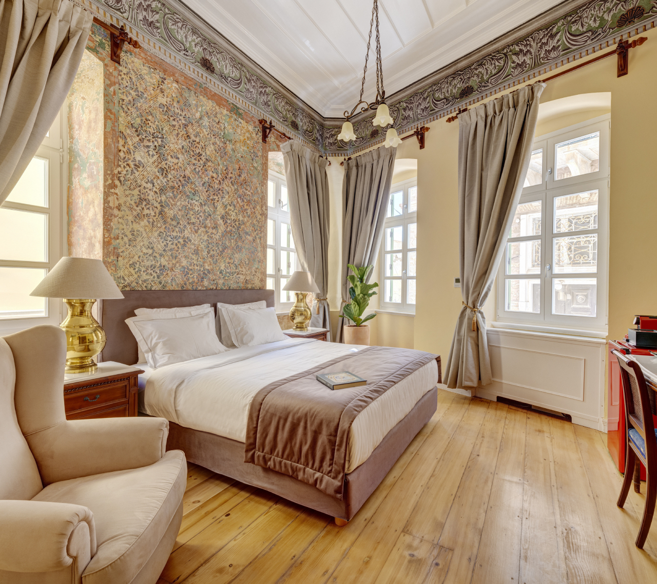 The Frescoes Suite